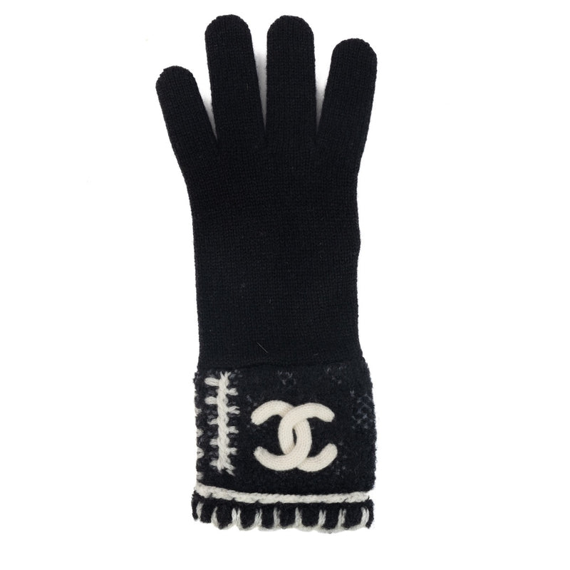 Shop 100% authentic second-hand Chanel Black Gloves on Labellov.com