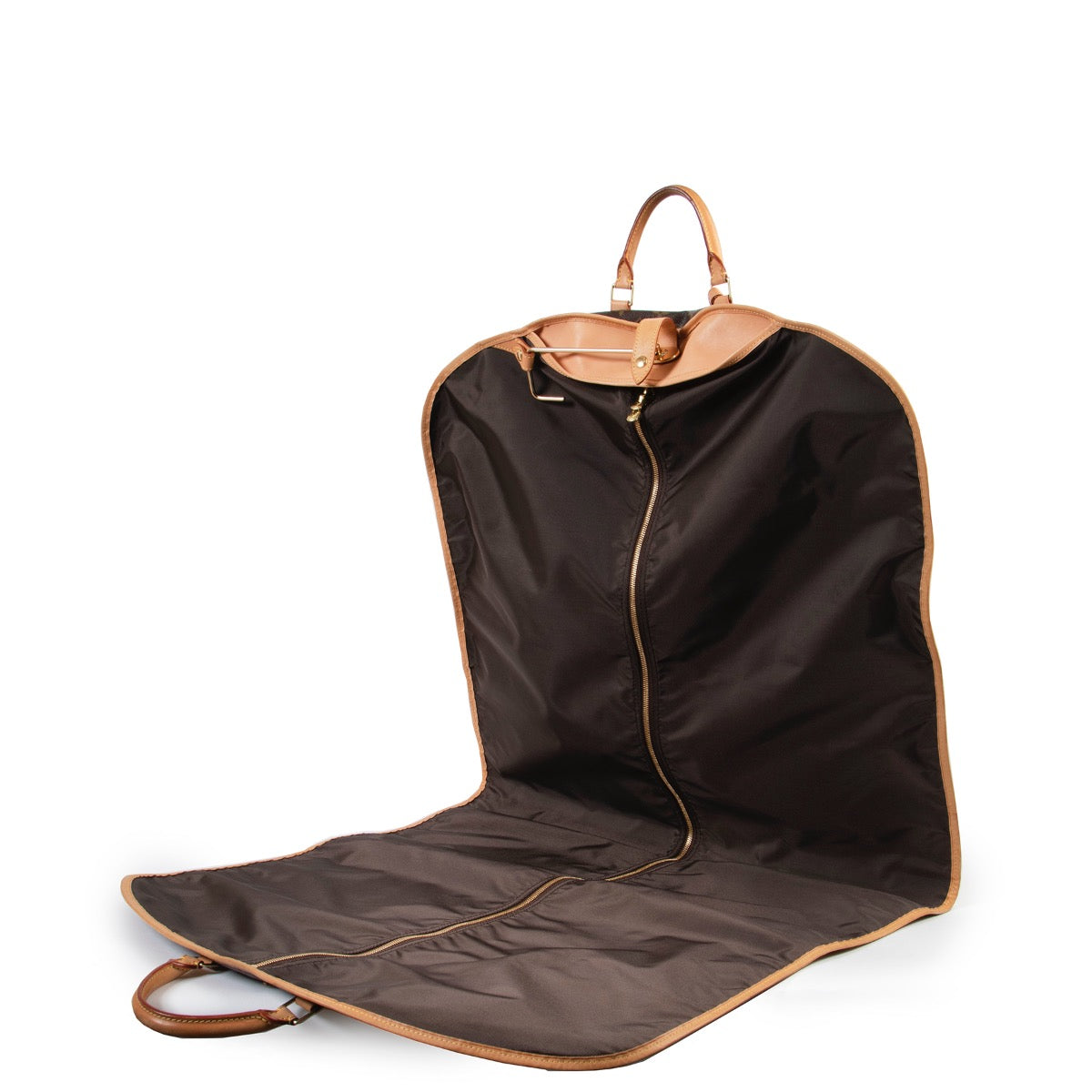 Shop safe online at Labellov in Antwerp this 100% authentic second hand Louis Vuitton Monogram Garment Bag