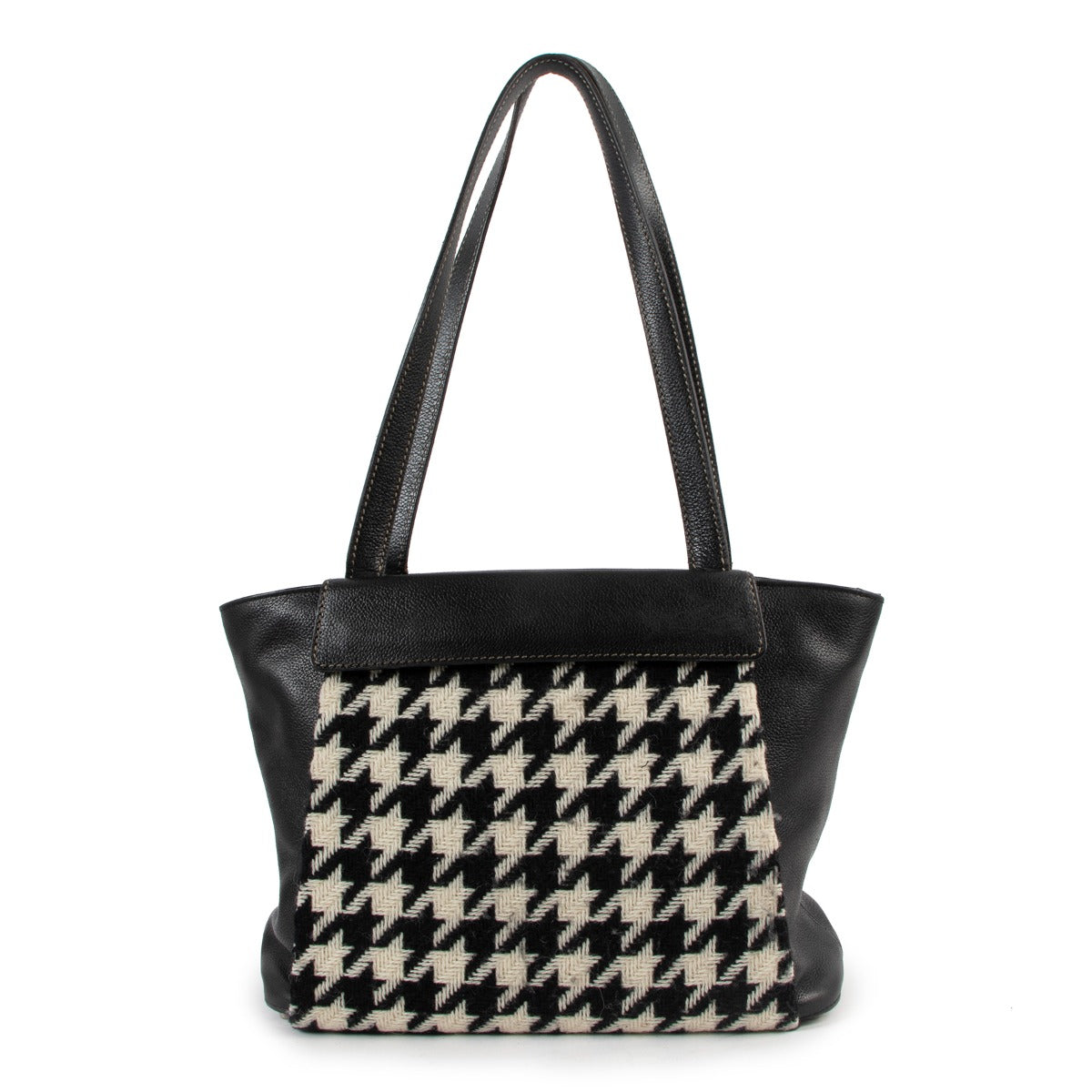 Shop now for your pre-loved, 100% authentic Delvaux bags, at Labellov.