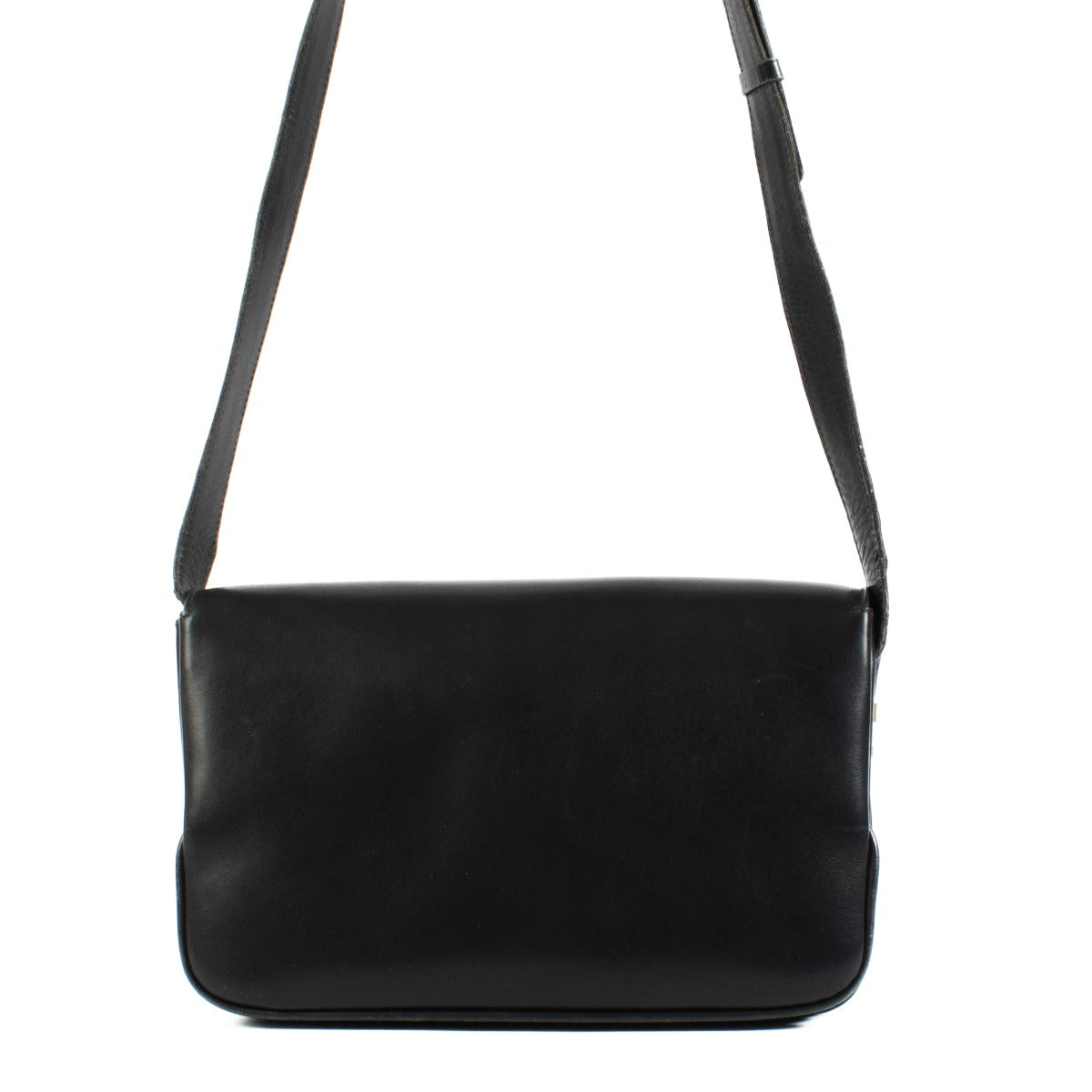 Shop safe online at Labellov in Antwerp, brussels and Knokke this 100% authentic second hand Celine Black Vintage Box Bag