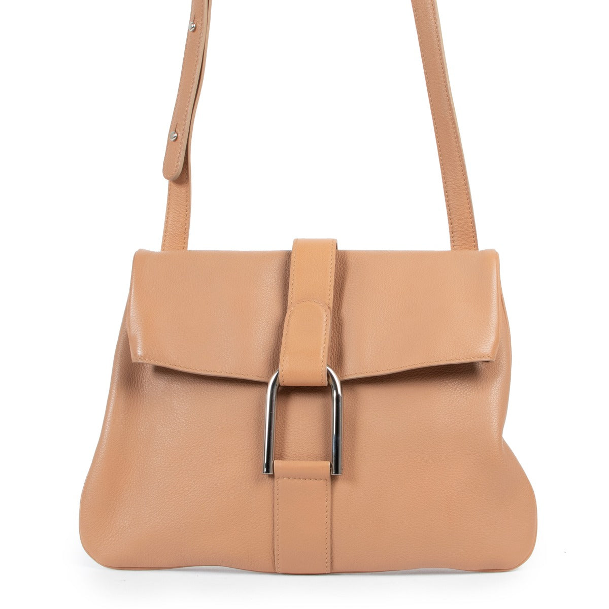 Shop now your favorite 100% authentic Delvaux handbags, at Labellov.