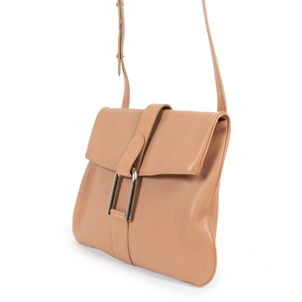 Shop now your favorite 100% authentic Delvaux handbags, at Labellov.