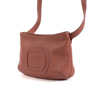 Shop safe online at Labellov in Antwerp and Knokke this 100% authentic second hand Delvaux Pink Louise Belt Bag