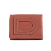 Shop safe online at Labellov in Antwerp and Knokke this 100% authentic second hand Delvaux Pink Louise Coin Purse