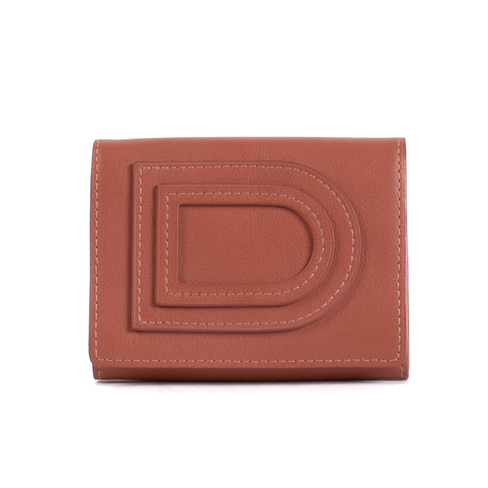 Shop safe online at Labellov in Antwerp and Knokke this 100% authentic second hand Delvaux Pink Louise Coin Purse