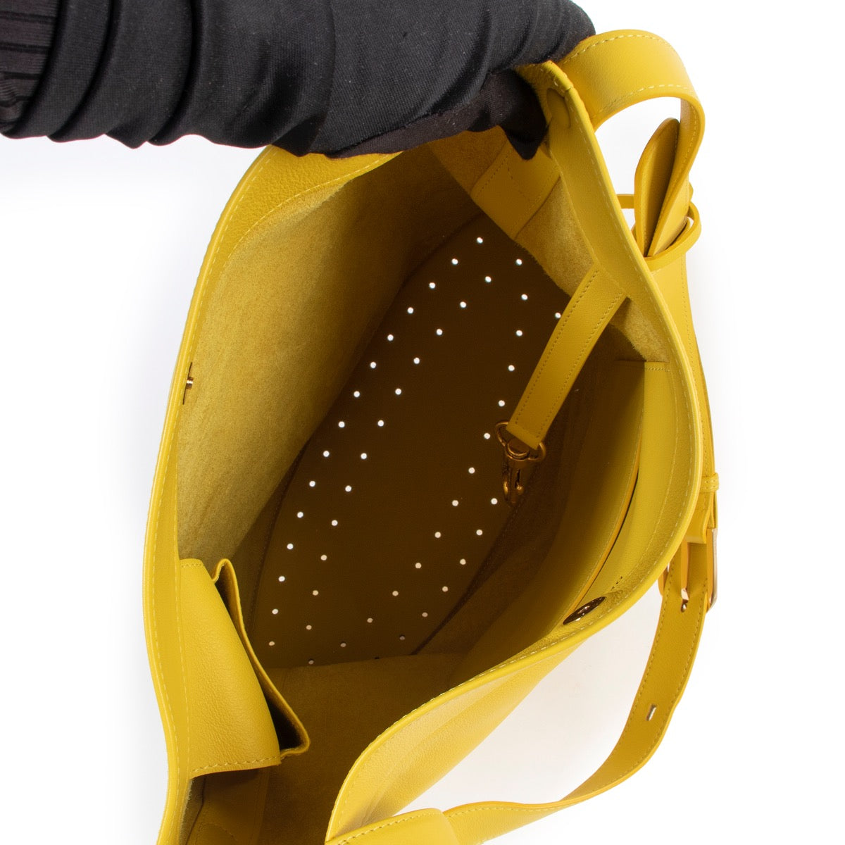 Shop safe online at Labellov in Antwerp this 100% authentic second hand Delvaux Yellow Leather Le Pin Crossbody
