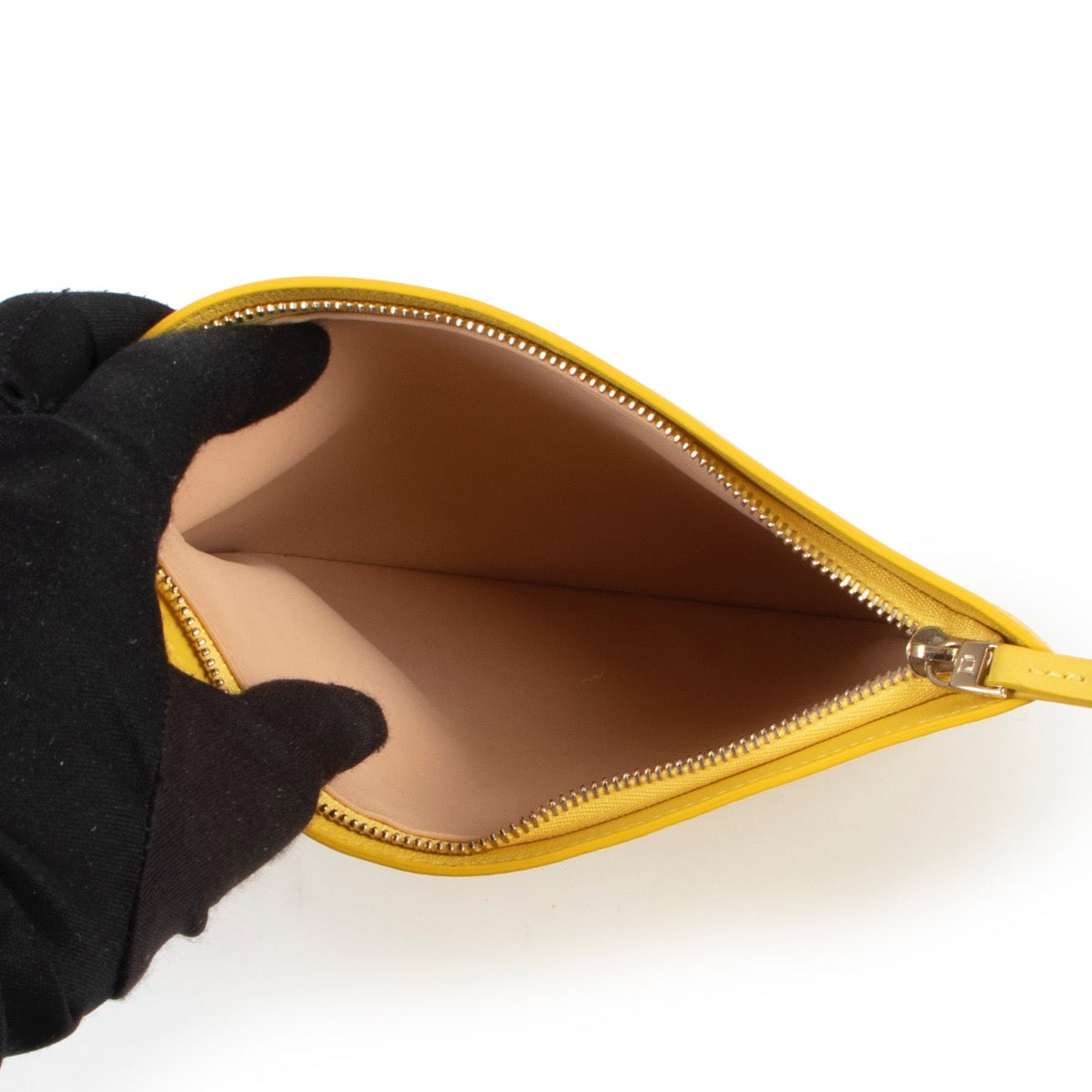 Shop safe online at Labellov in Antwerp this 100% authentic second hand Delvaux Yellow Clutch
