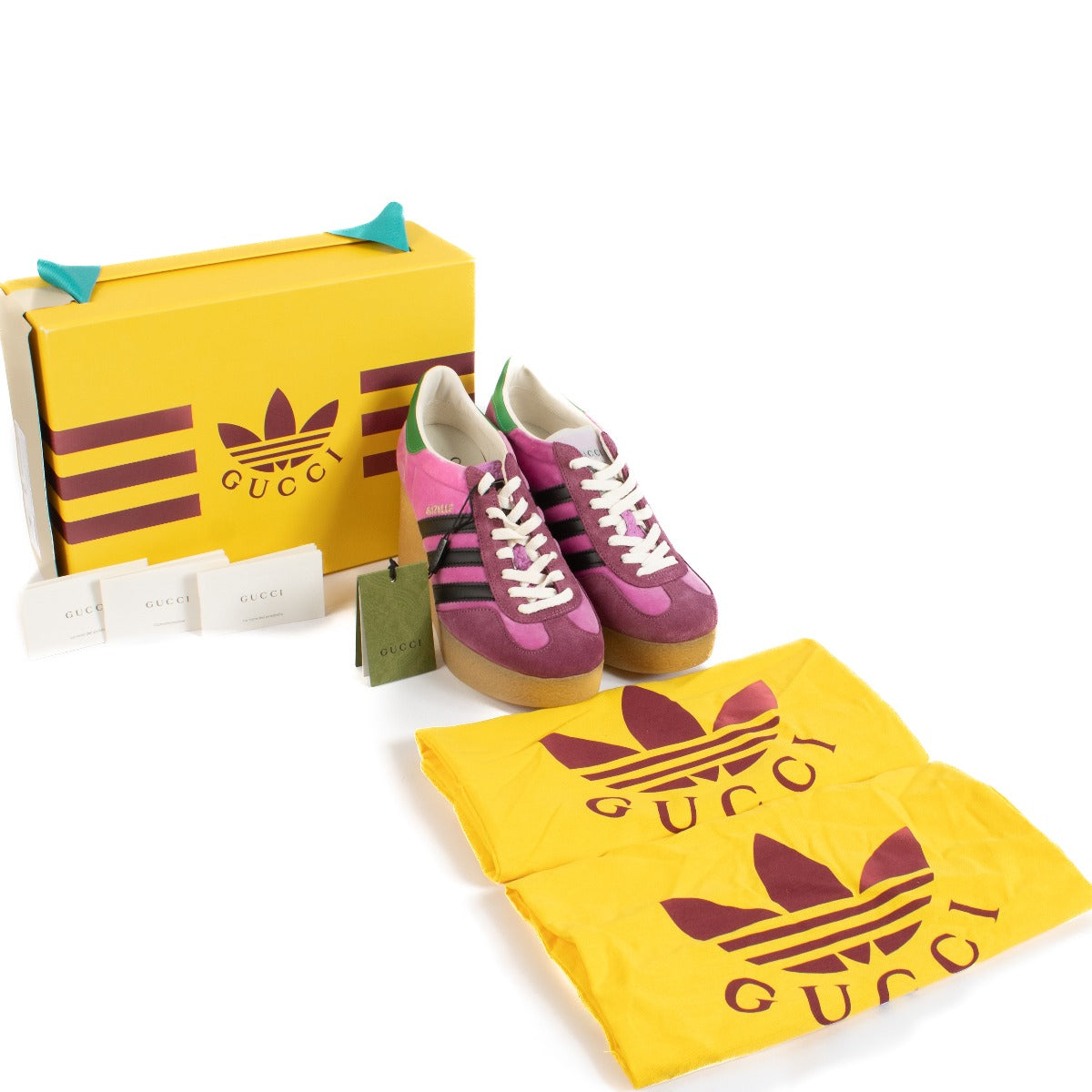 Shop safe online at Labellov in Antwerp, Brussels and Knokke this 100% authentic second hand Gucci x Adidas Pink Velvet Wedge Gazelle Sneakers - Size 38