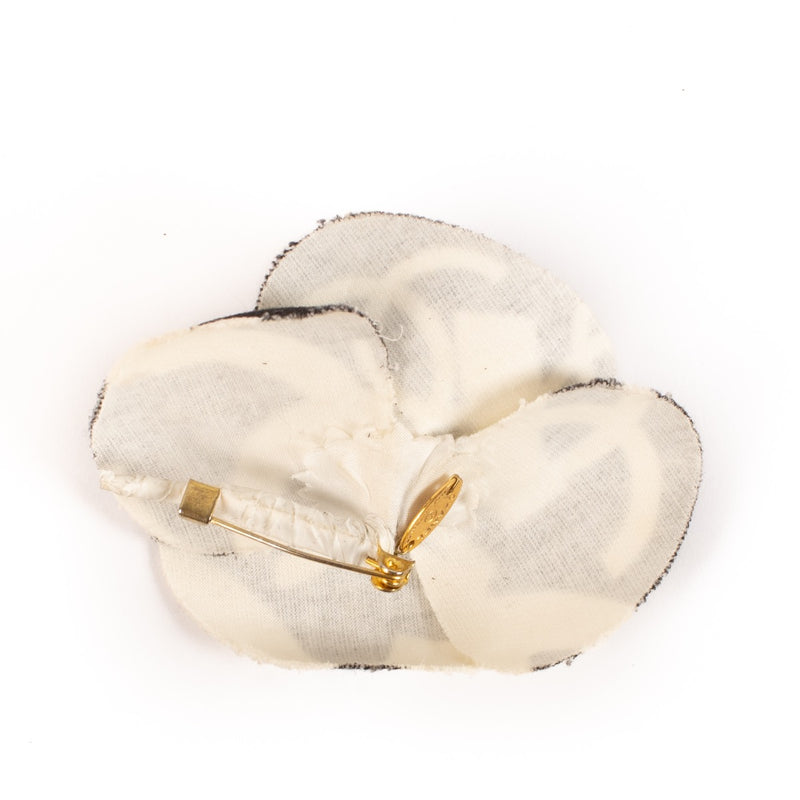 shop 100% authentic second hand Chanel Camelia Brooch on Labellov.com