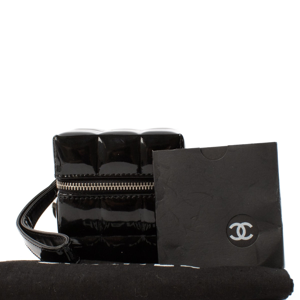 Shop 100% authentic secondhand Chanel Black Patent Leather Cube Clutch on Labellov.com