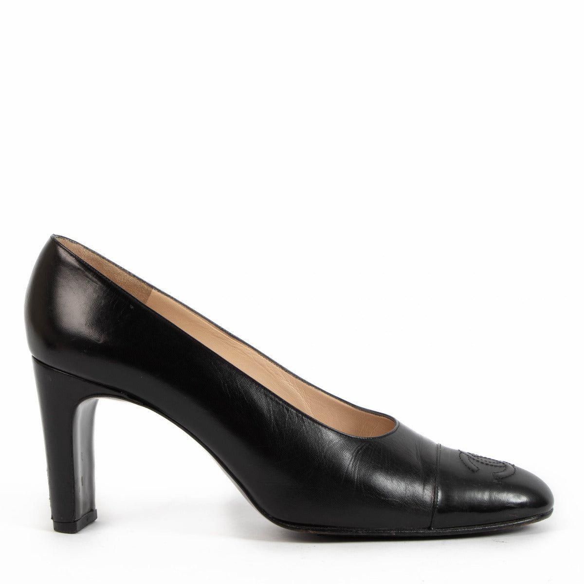 Escarpins Chanel en cuir noir avec CC - taille 39