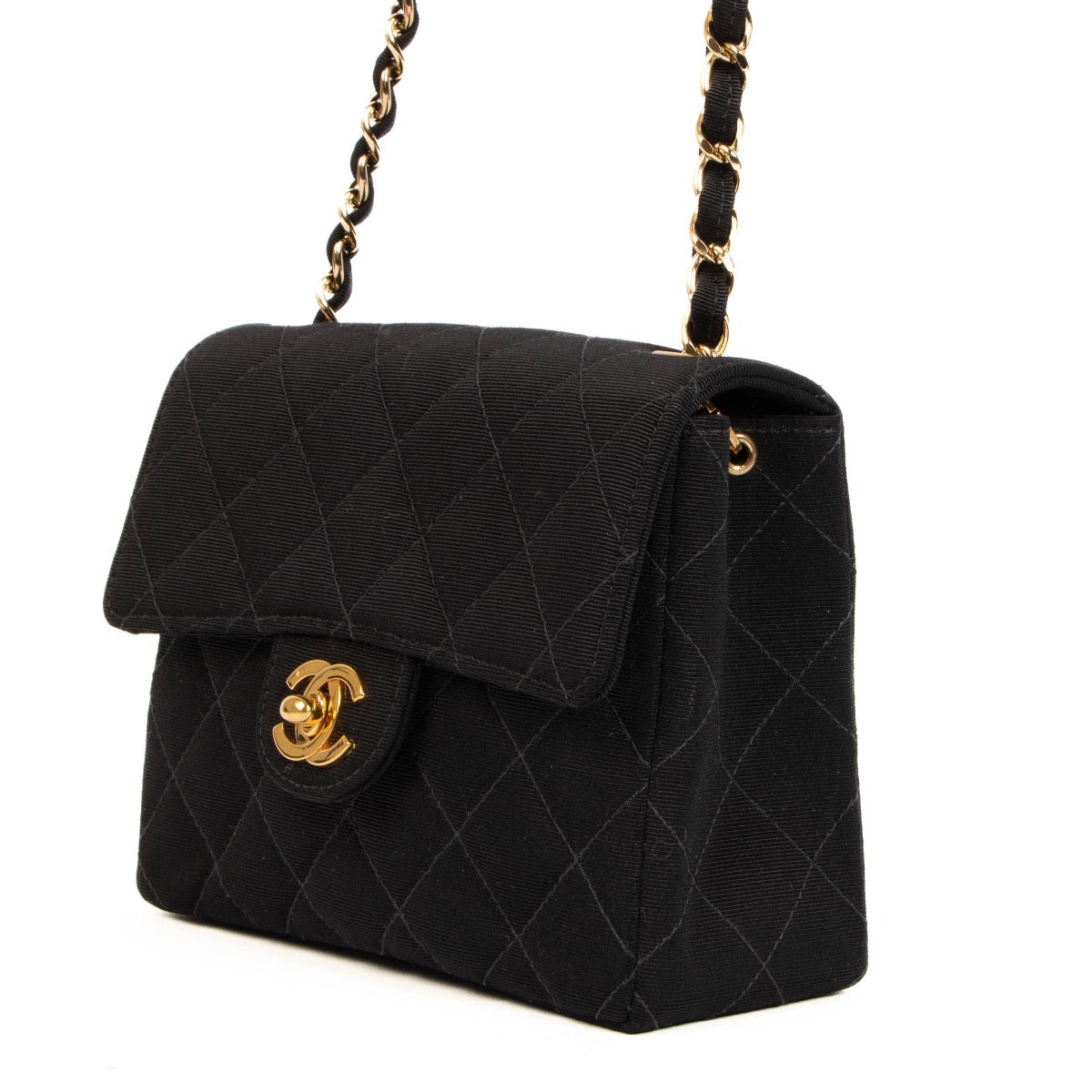 Buy real vintage Chanel black classic flap bag online at Labellov.com or in Antwerp, Knokke or Brussels