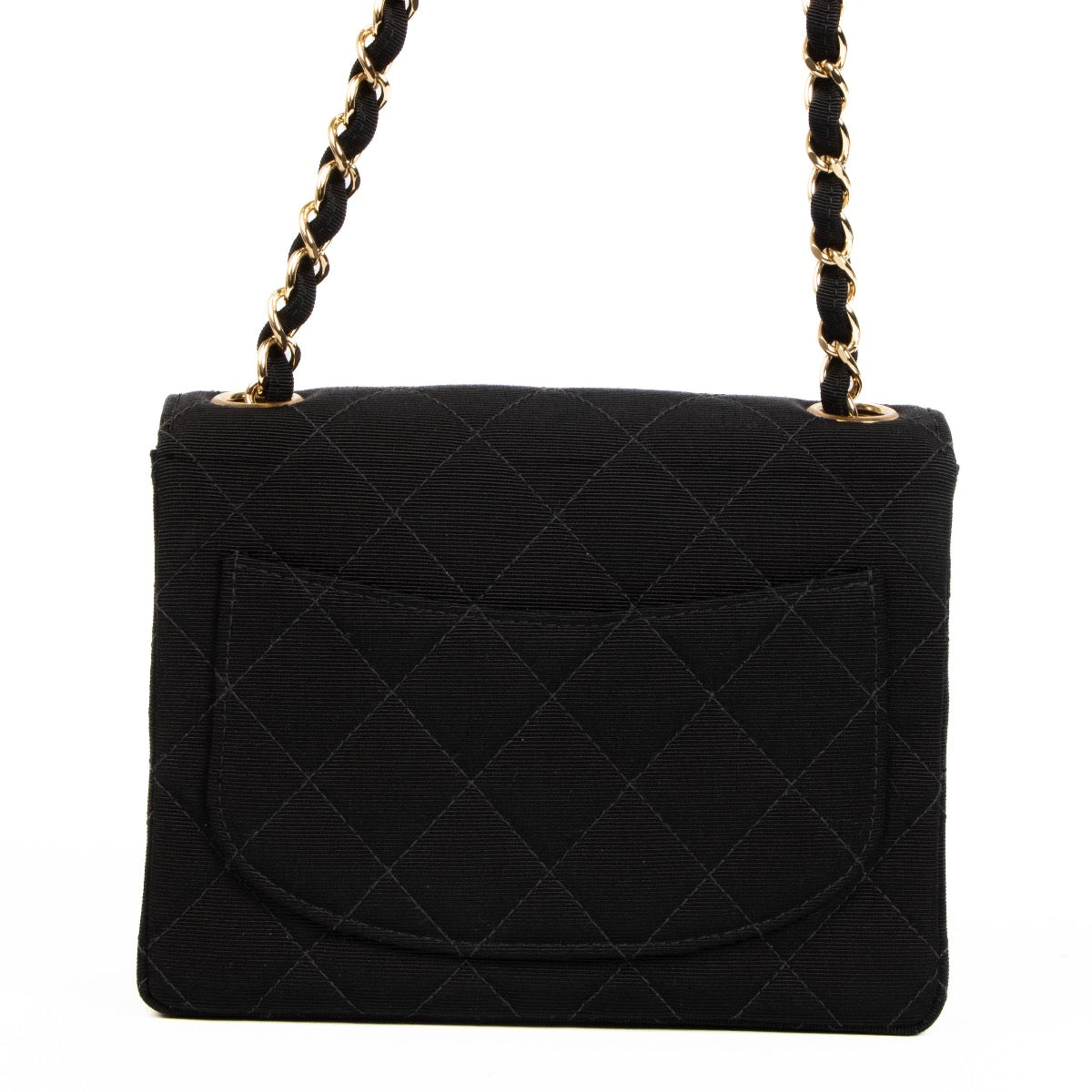 Buy real vintage Chanel black classic flap bag online at Labellov.com or in Antwerp, Knokke or Brussels