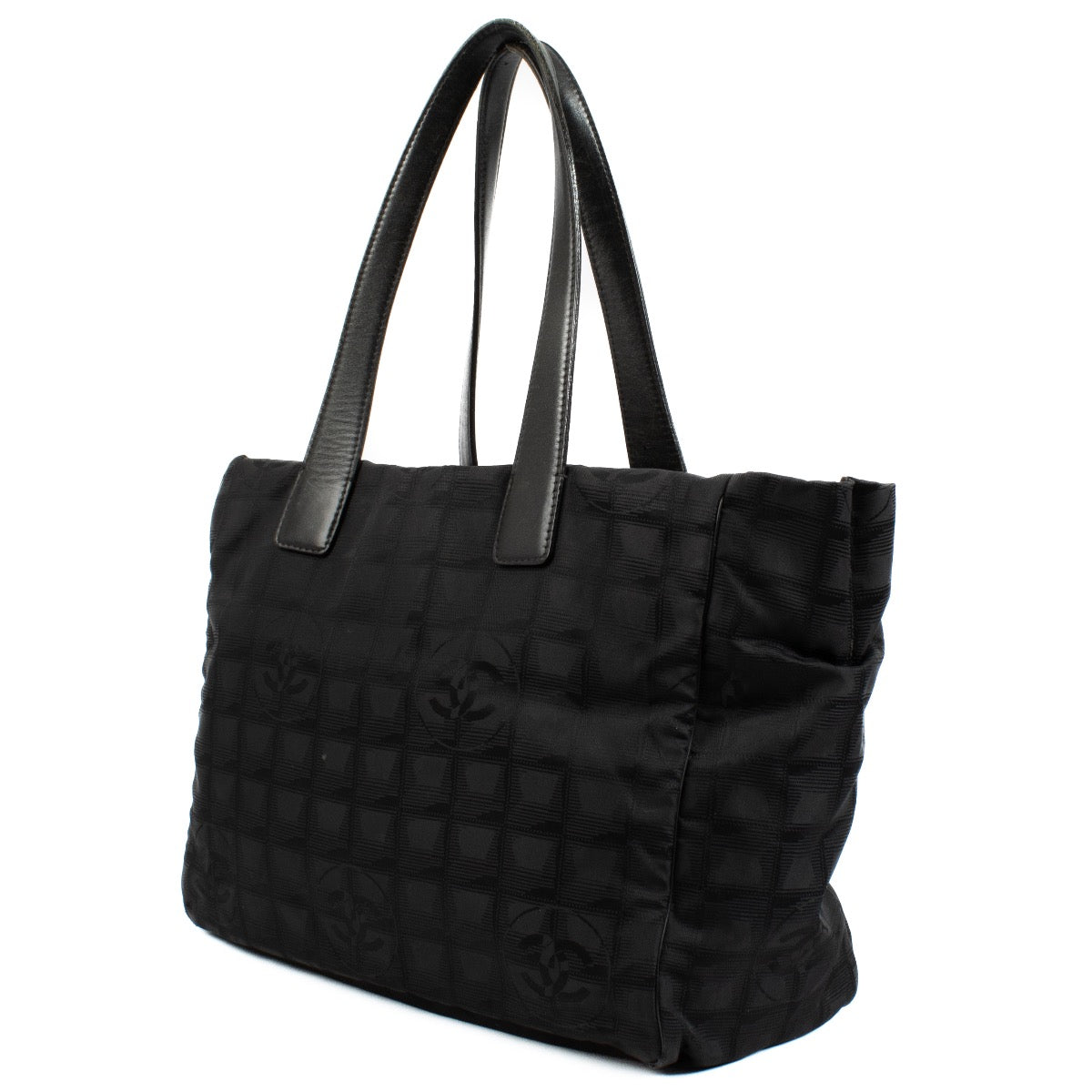 Shop 100% authentic second hand Chanel Black Travel Line Tote Bag on Labellov.com