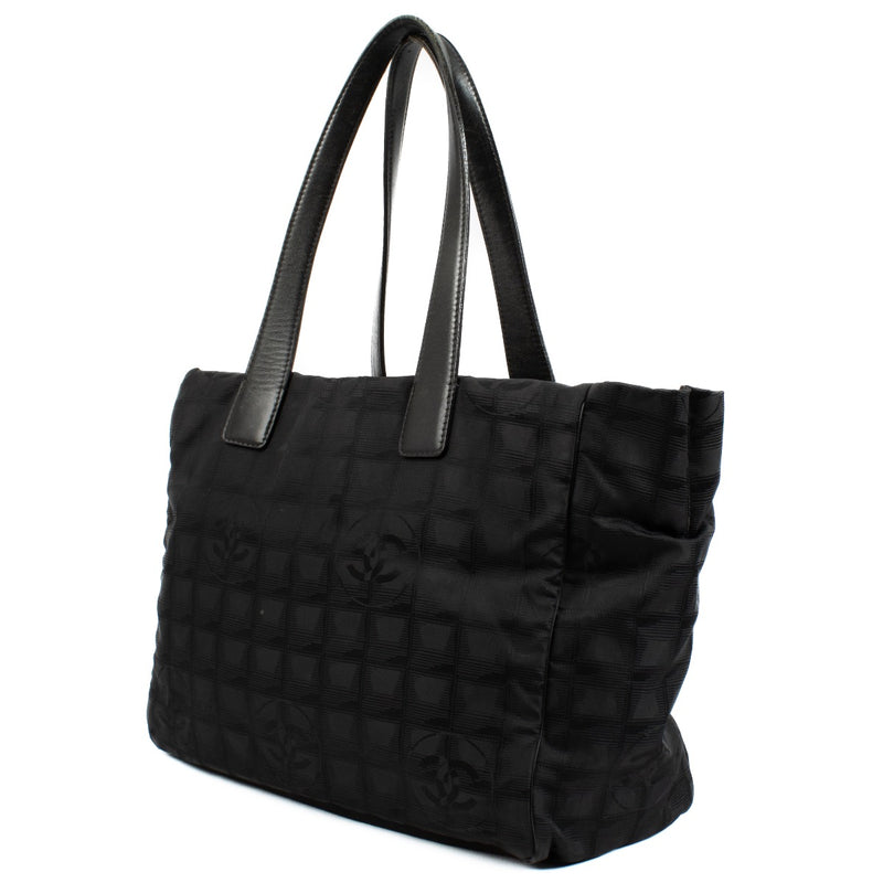 Shop 100% authentic second hand Chanel Black Travel Line Tote Bag on Labellov.com
