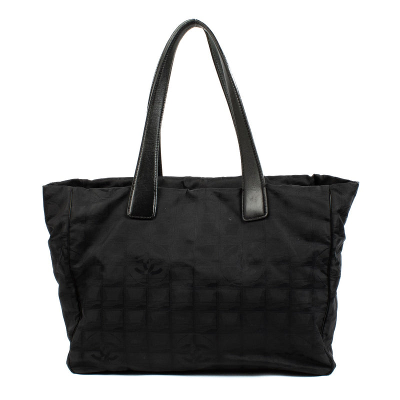 Shop 100% authentic second hand Chanel Black Travel Line Tote Bag on Labellov.com
