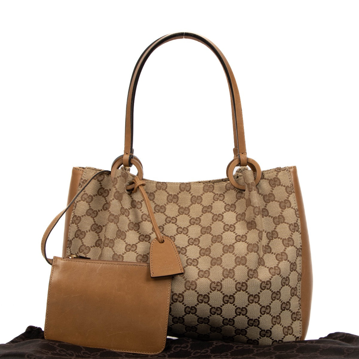 Buy real Gucci GG canvas tote bag at Labellov.com or in Antwerp, Brussels or Knokke.