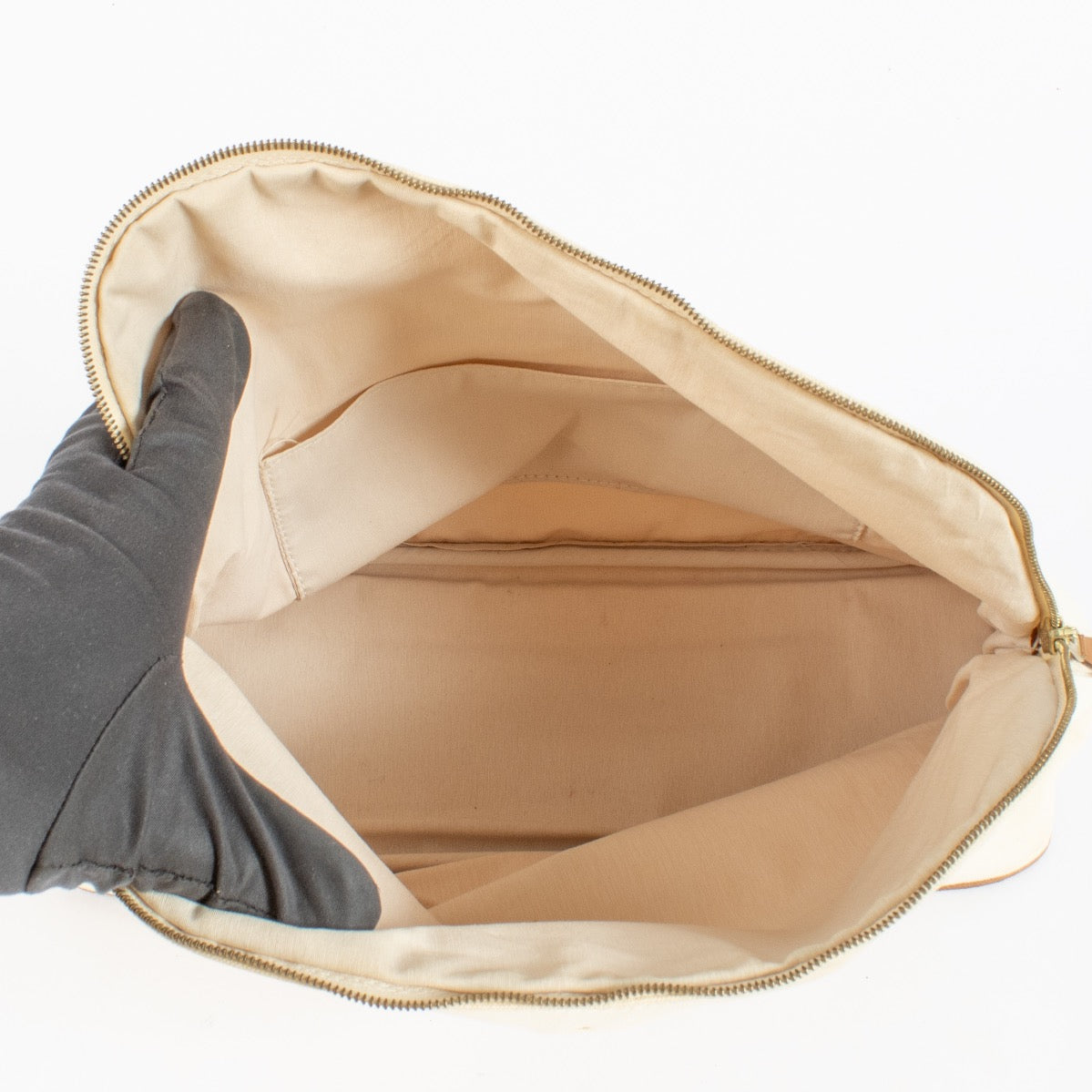 Shop 100% authentic second hand Hermès Beige Bolide Pouch on Labellov.com