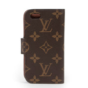 Shop safe online at Labellov in Antwerp this 100% authentic second hand Louis Vuitton Monogram iPhone SE Case