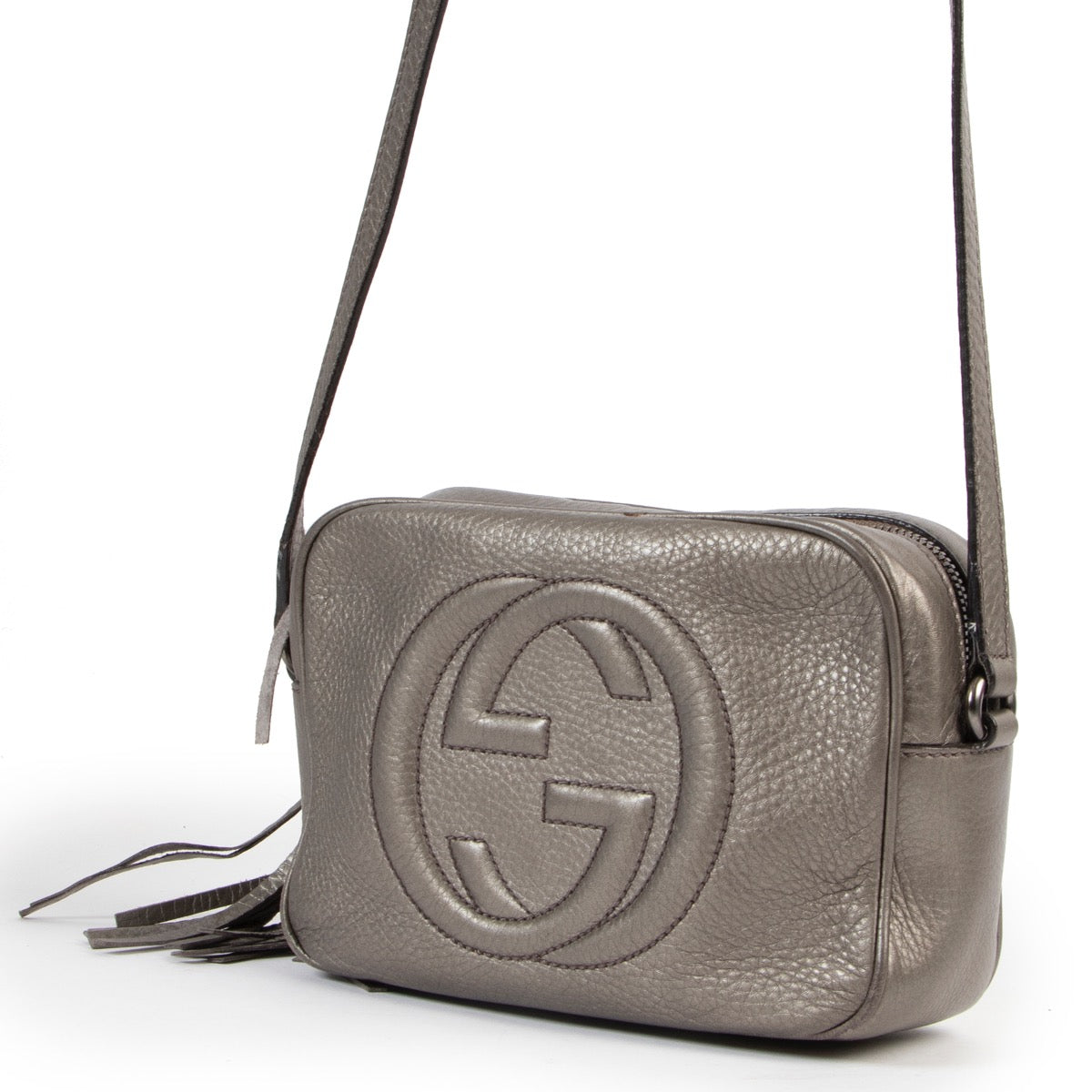 Shop safe online at Labellov in Antwerp this 100% authentic second hand Gucci Metallic Soho Disco Crossbody