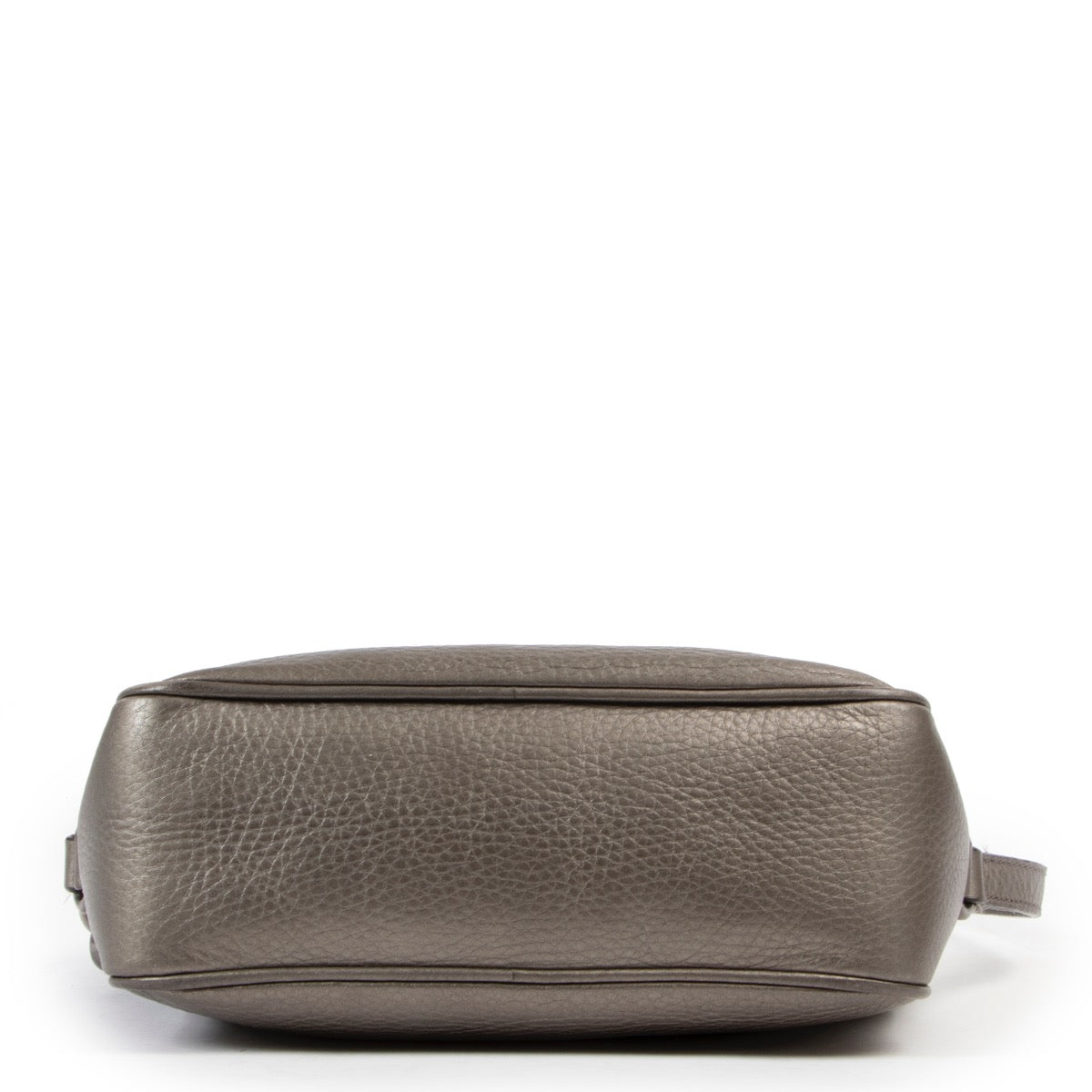 Shop safe online at Labellov in Antwerp this 100% authentic second hand Gucci Metallic Soho Disco Crossbody