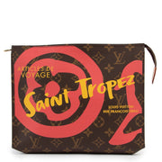 Shop safe online at Labellov in Antwerp this 100% authentic second hand Louis Vuitton Monogram Canvas Saint Tropez Toiletry Bag