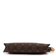 Shop safe online at Labellov in Antwerp this 100% authentic second hand Louis Vuitton Monogram Canvas Saint Tropez Toiletry Bag