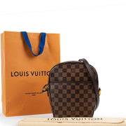 Shop safe online at Labellov in Antwerp this 100% authentic second hand Louis Vuitton Damier Ebene Canvas Ipanema Crossbody