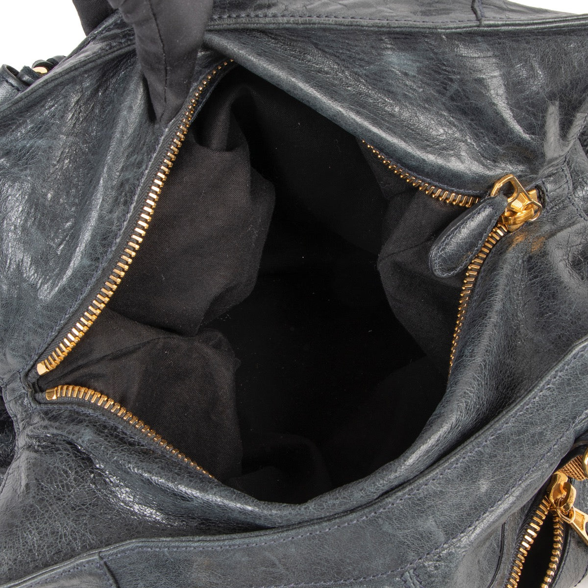 Shop authentic second hand classic city Balenciaga Teal Lambskin Gold Giant 21 Brief Bag at Labellov in Antwerp