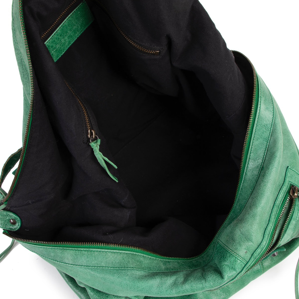 Second hand authentic Balenciaga Green Lambskin Courier Bag at Labellov