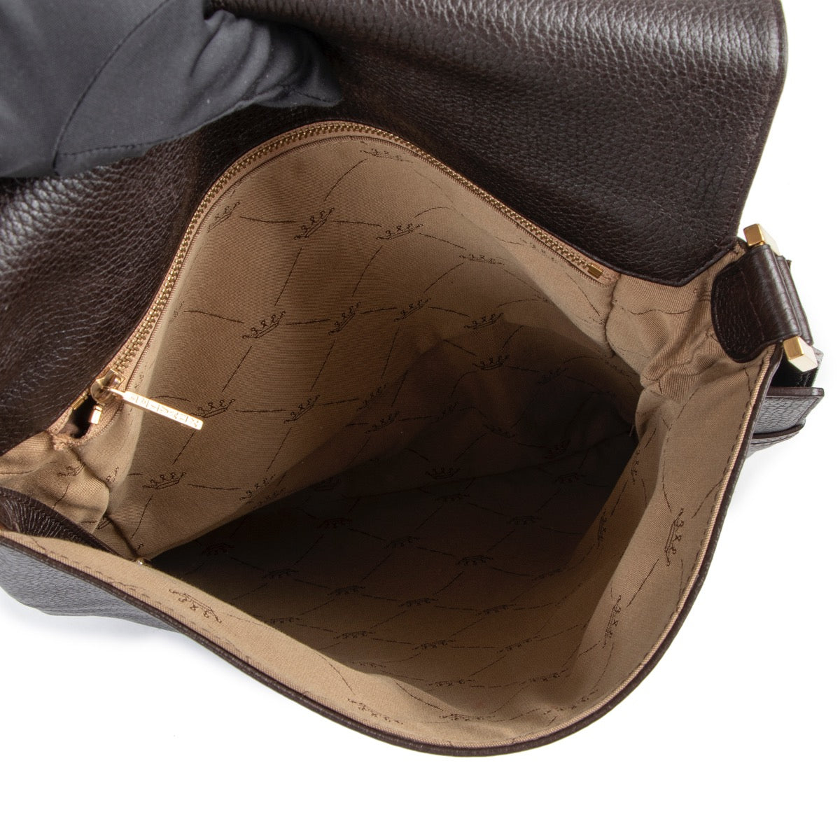 Shop safe online at Labellov in Antwerp this 100% authentic second hand Delvaux Brown Le Louise GM Crossbody