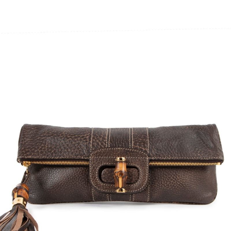 Shop safe online at Labellov in Antwerp this 100% authentic second hand Gucci Brown Leather Bamboo Clutch