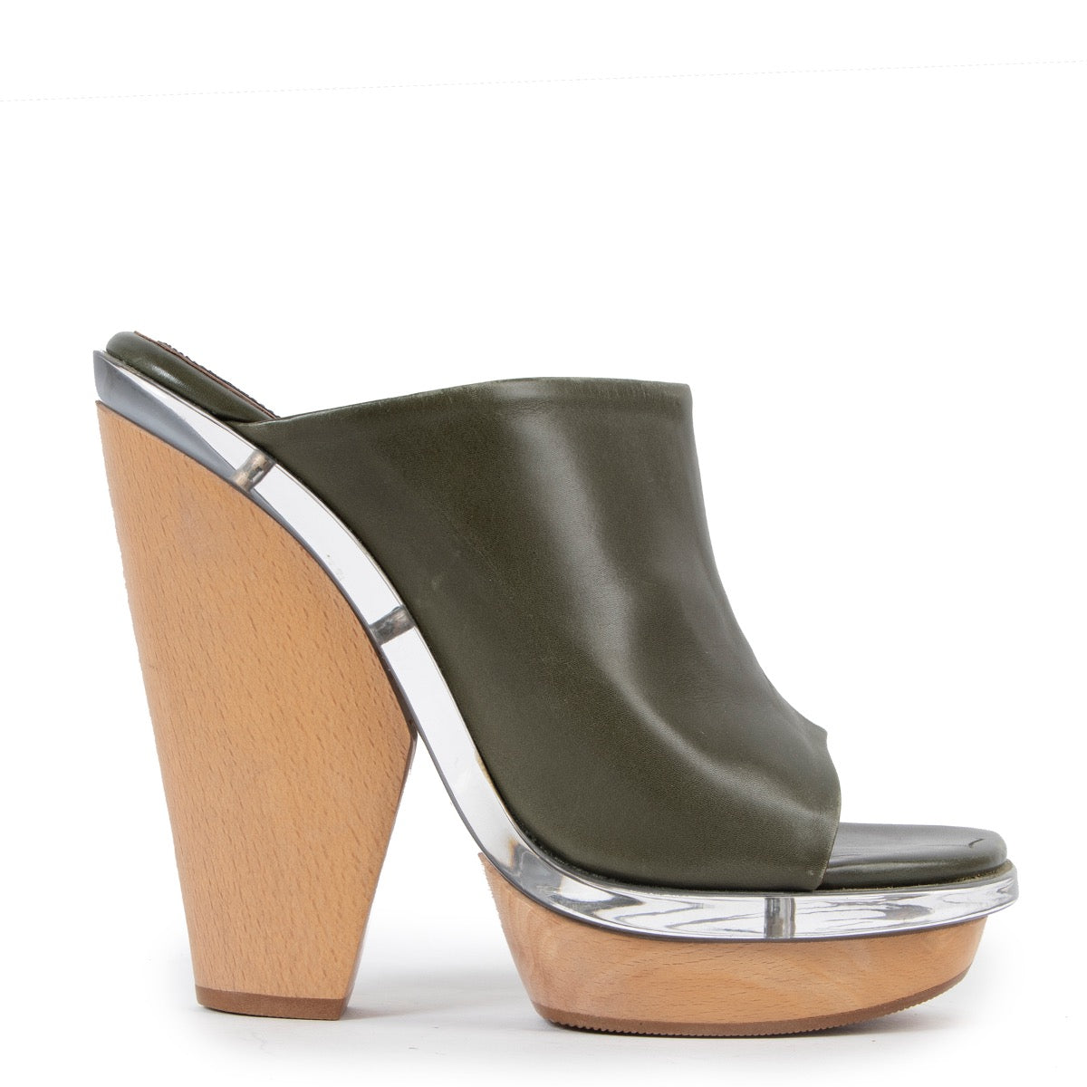 Shop safe online at Labellov in Antwerp these 100% authentic second hand Marni Khaki Wooden Platform Sandals