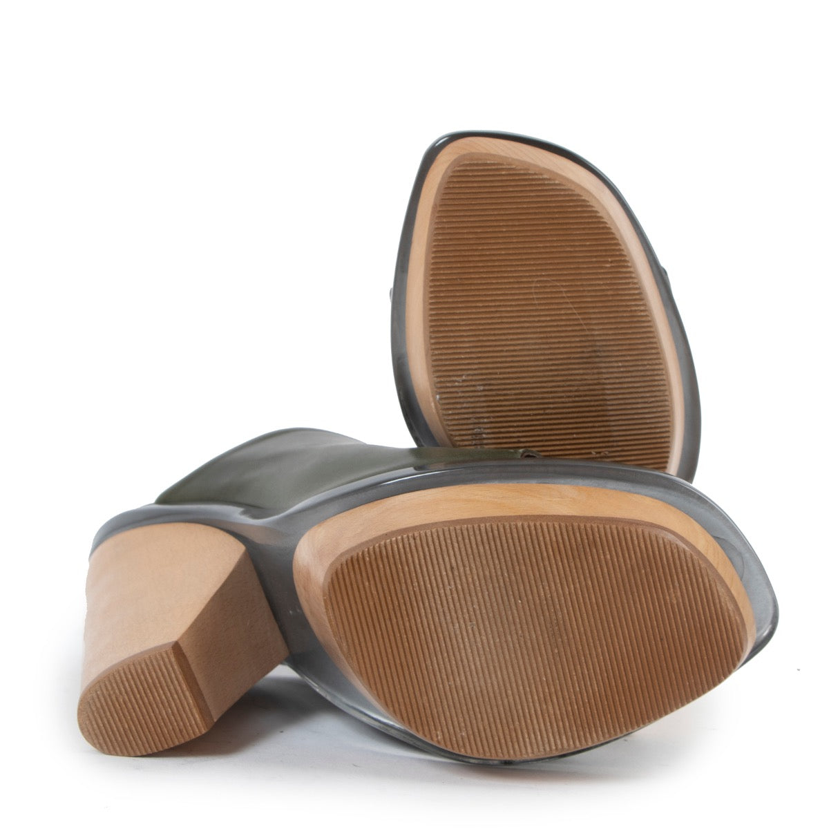 Shop safe online at Labellov in Antwerp these 100% authentic second hand Marni Khaki Wooden Platform Sandals