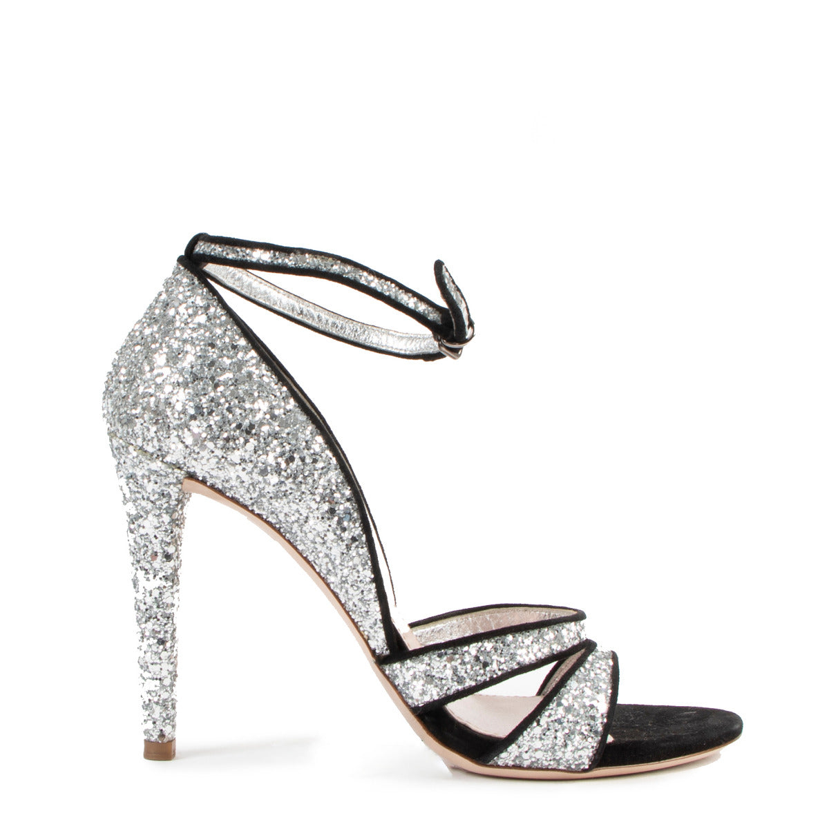 Miu Miu Silver Glitter/Suede Pumps - Size 38 for the best price at Labellov secondhand luxury in Antwerp Belgium