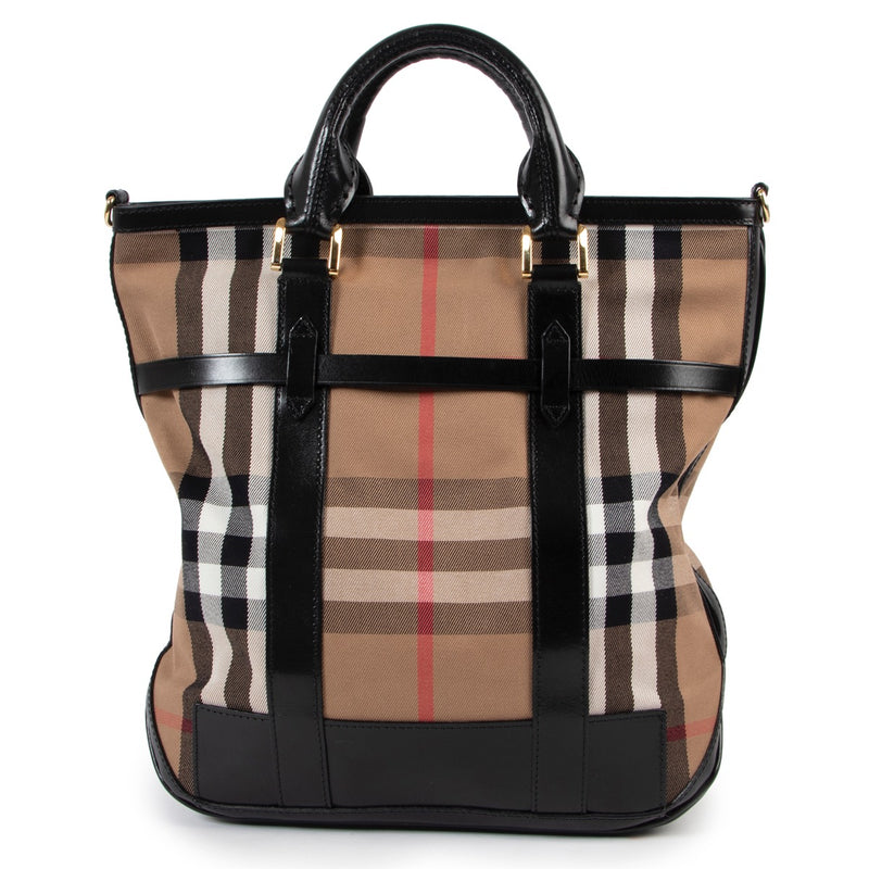 Burberry tote Bag shop safe online at Labellov for the best vintage