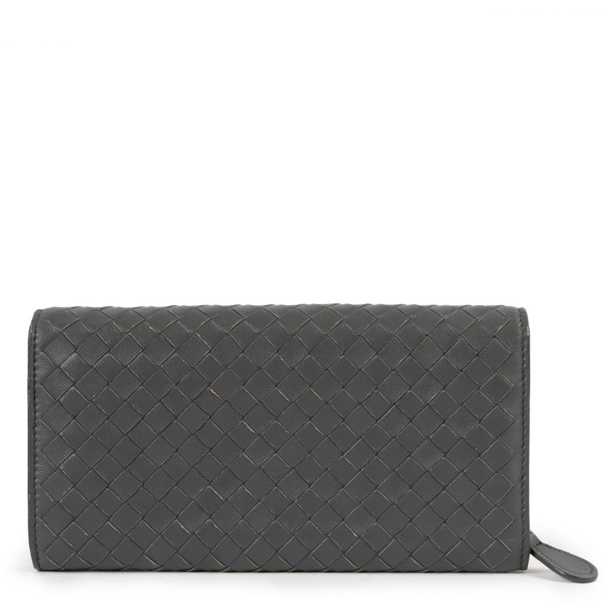 Buy online an authentic second hand Bottega Veneta Grey Intrecciato Long Wallet in very good condition at Labellov in Antwerp.