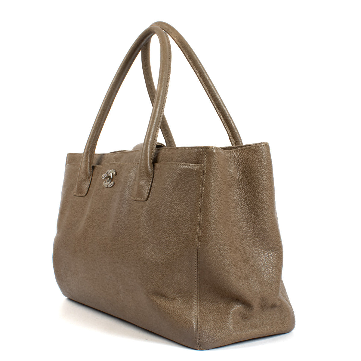 Chanel Taupe Deerskin Executive Cerf Tote Top Handle Bag aan de beste prijs bij Labellov