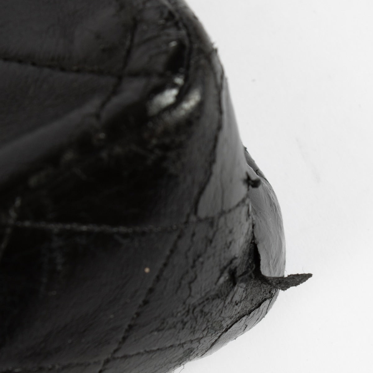 shop 100% authentic second hand Chanel Black Medium Classic Flap Bag on Labellov.com