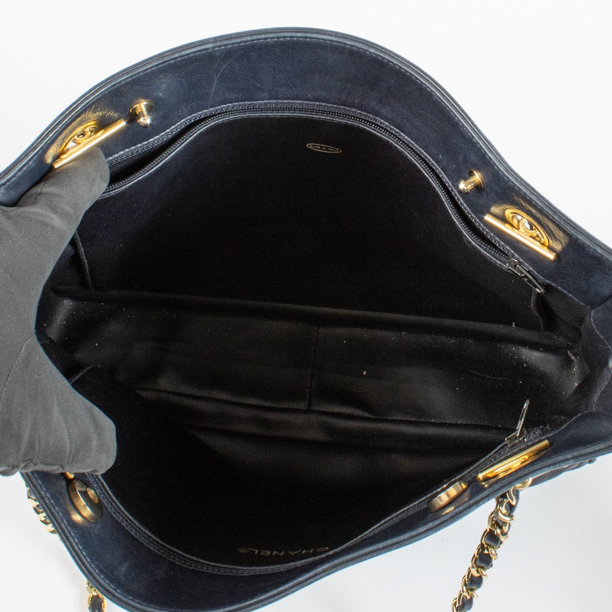 shop 100% authentic second hand Chanel Blue Vintage Leather Tote Bag on Labellov.com