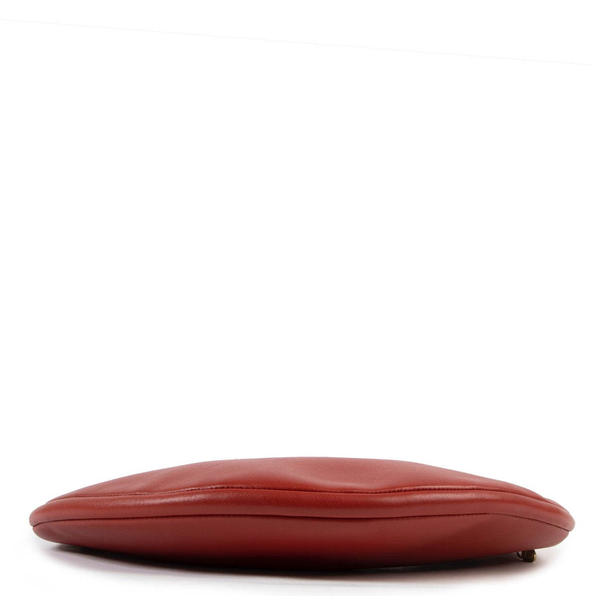 Shop safe online at Labellov in Antwerp this 100% authentic Delvaux Red Shoulder Bag