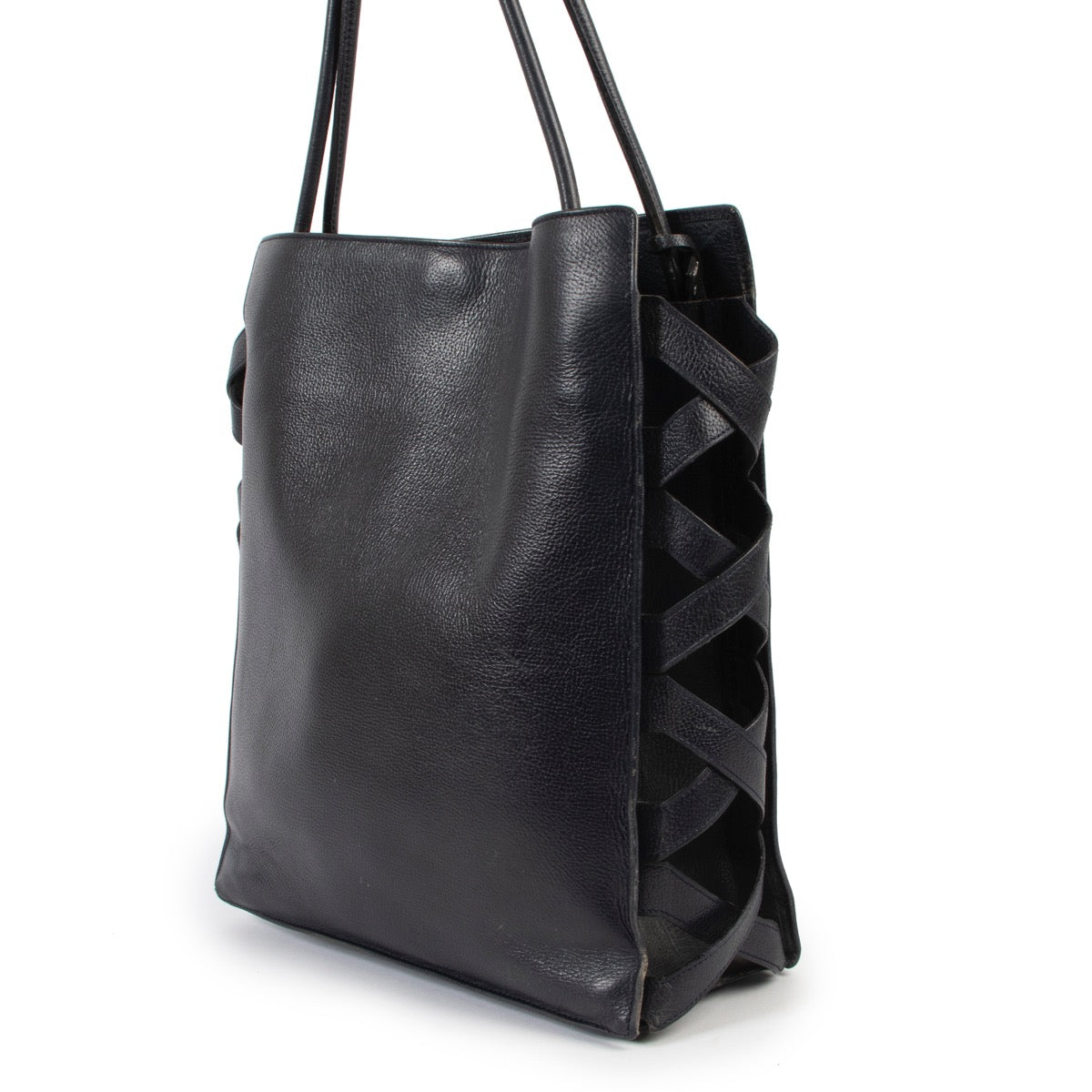 Labellov offers you the most authentic pieces. Buy safely Delvaux 'Szekely 1992' Blue Tote Bag