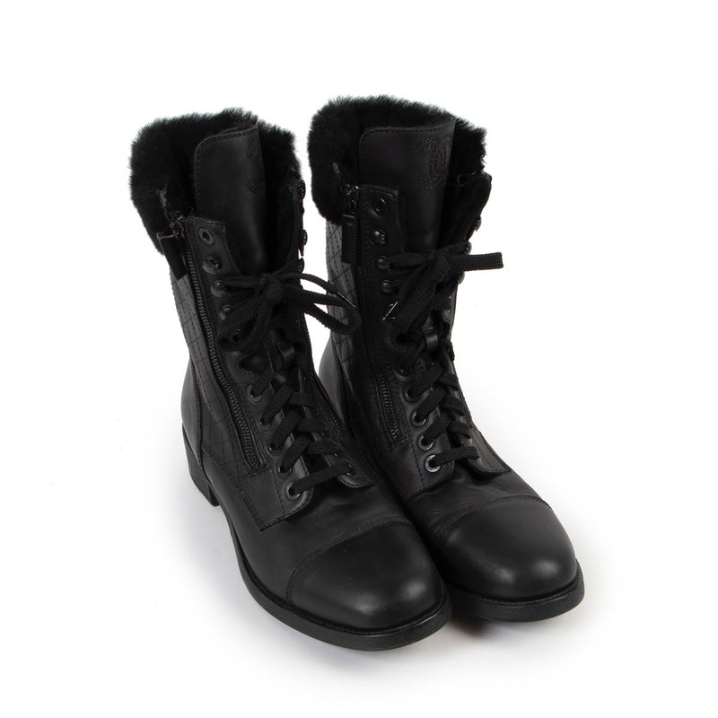 Chanel Black Leather Boots - size 41 for the best price at Labellov secondhand luxury in Antwerp.