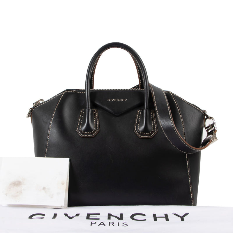 shop best designer vintage Givenchy Antigona Black Top handle at Labellov