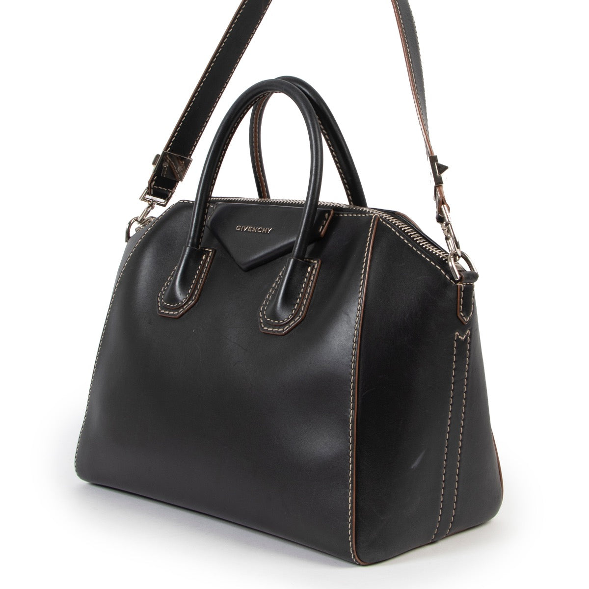 shop best designer vintage Givenchy Antigona Black Top handle at Labellov