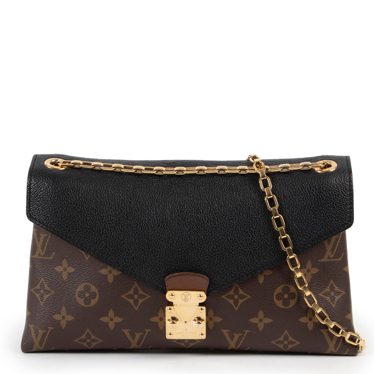 Shop safe online at Labellov in Antwerp this 100% authentic second hand Louis Vuitton Monogram Pallas Shoulder bag