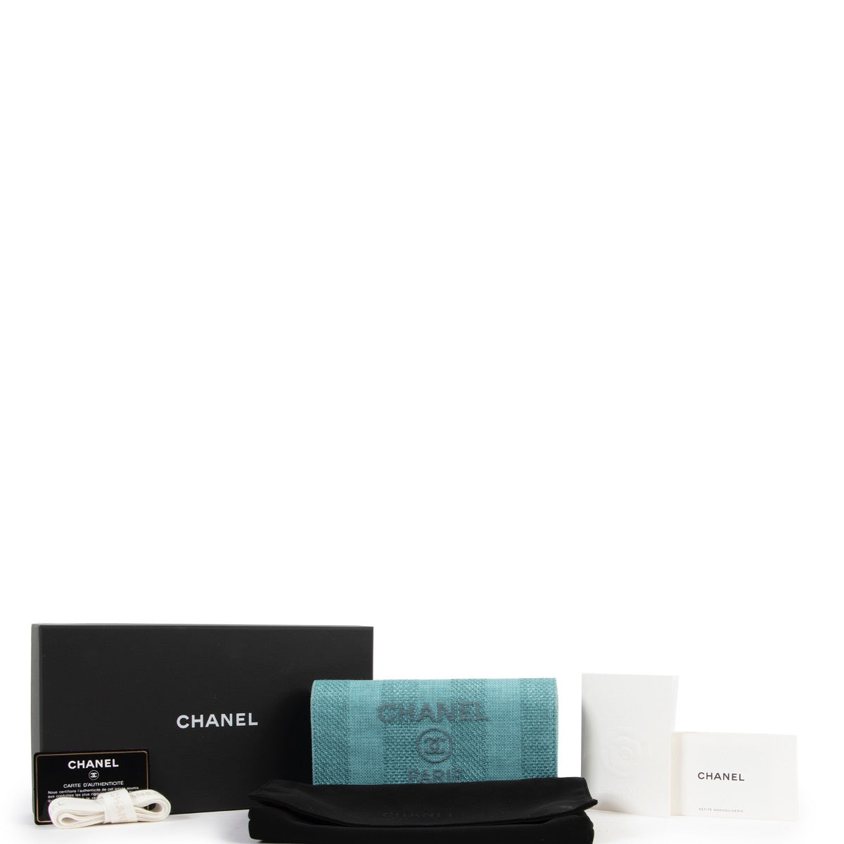 Shop safe online at Labellov in Antwerp this 100% authentic second hand Chanel Turquoise Blue Long Flap Wallet