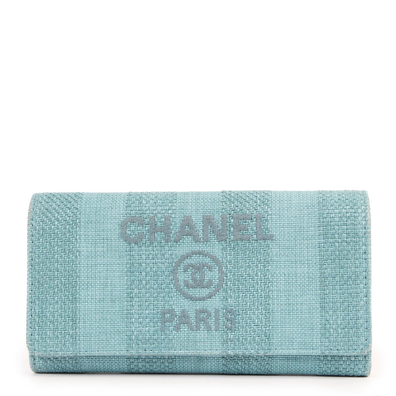 Shop safe online at Labellov in Antwerp this 100% authentic second hand Chanel Turquoise Blue Long Flap Wallet