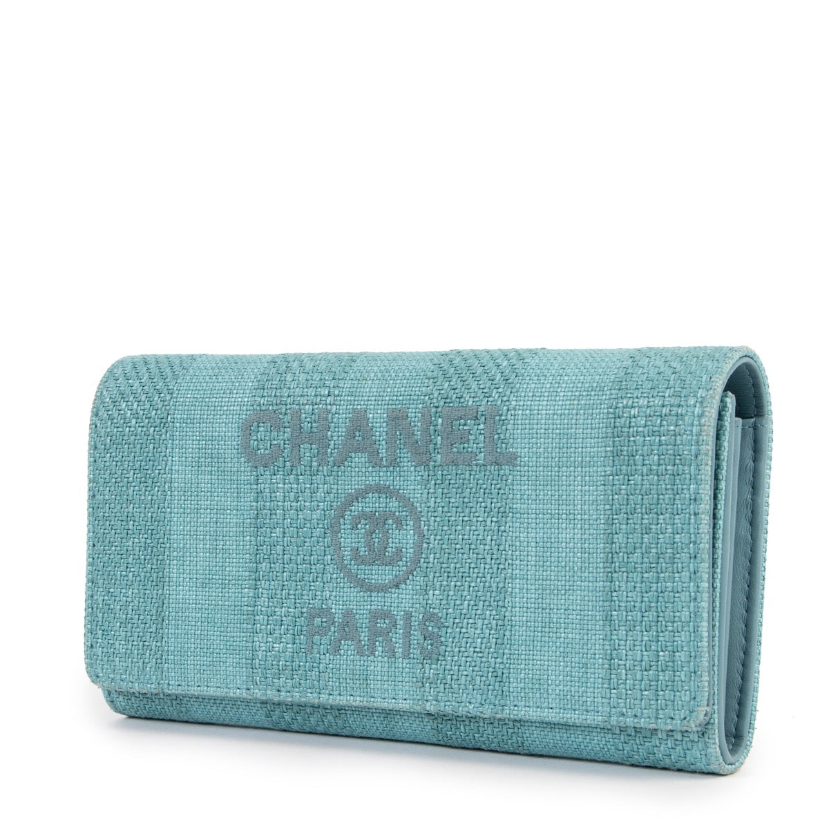 Shop safe online at Labellov in Antwerp this 100% authentic second hand Chanel Turquoise Blue Long Flap Wallet
