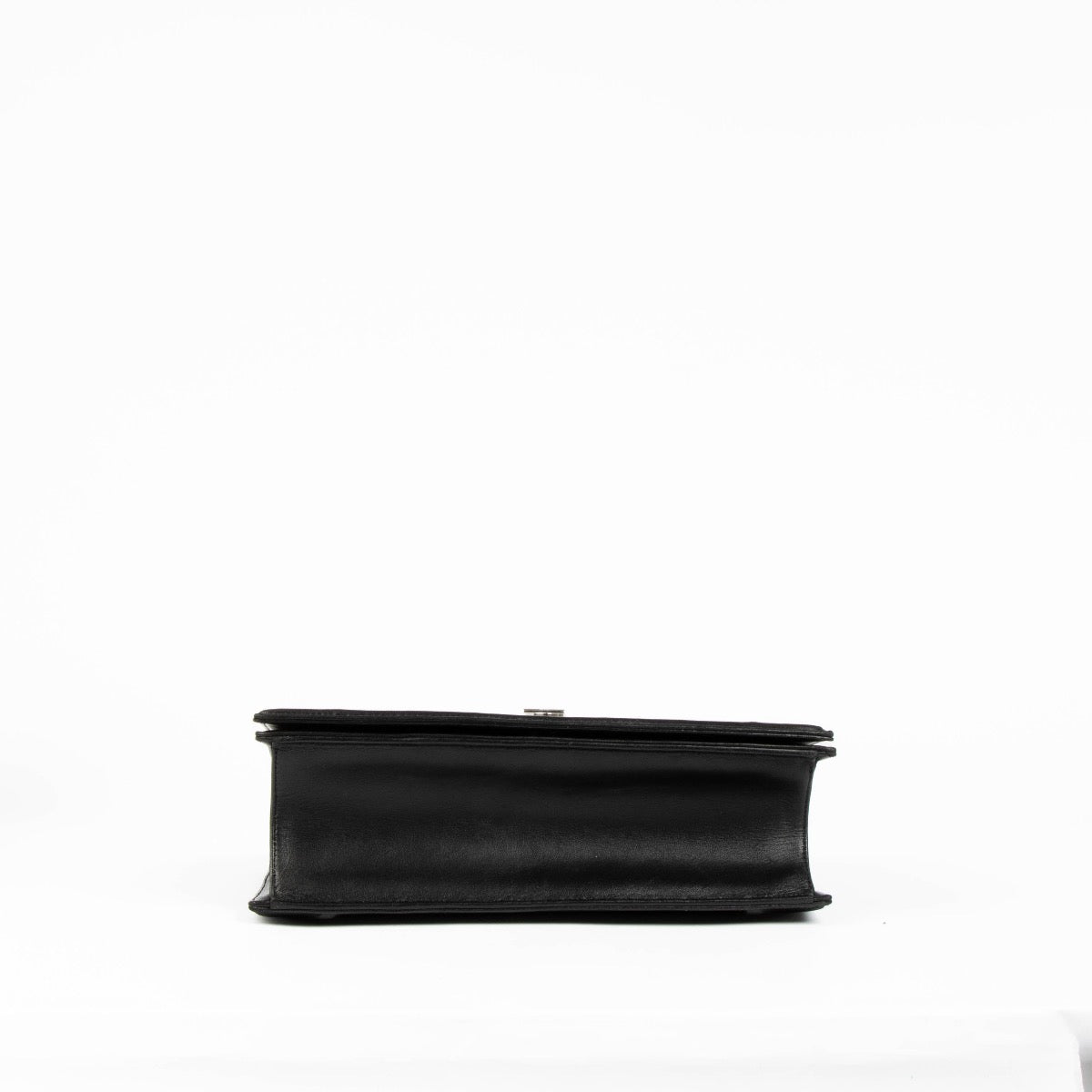 Authentic pre-loved Christian Dior Black Large Diorama Shoulder Bag on Labellov.com